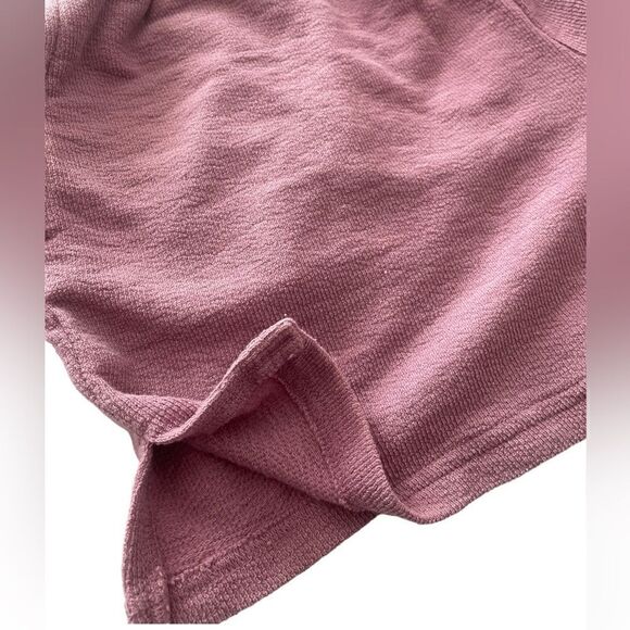 Small Size Universal Thread Shorts for Women - Picture 7 of 8